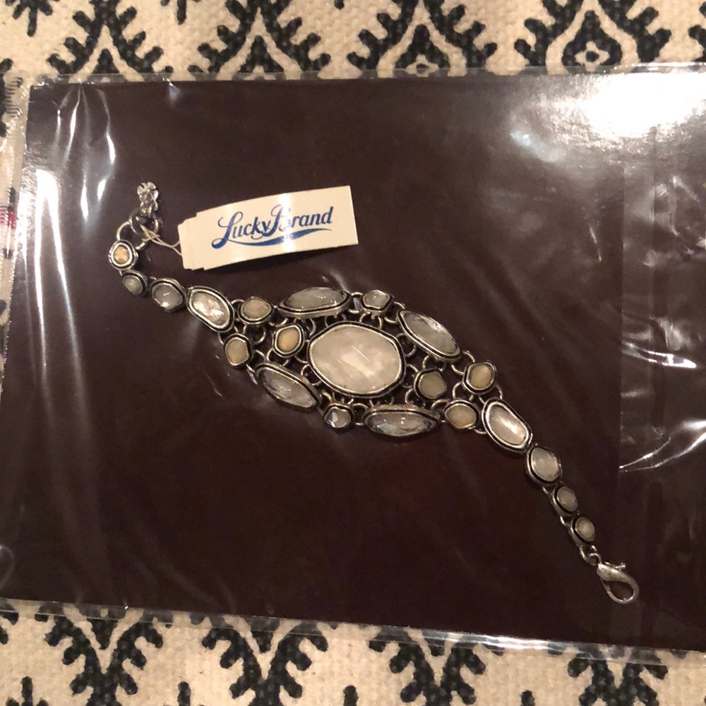 Lucky Brand NWT Gorgeous Stone Piece Bracelet